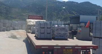 阳泉 芝麻白仿形路沿石，直形路沿石