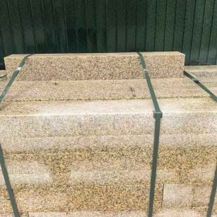 阳泉 黄金麻花岗岩石材机切面栏杆料半成品