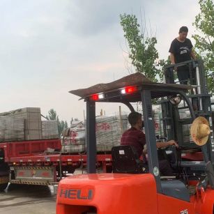 阳泉 黄金麻冰裂纹，地铺石装车