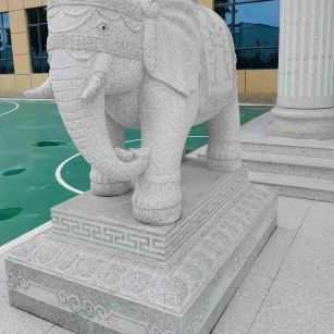 阳泉 白麻花岗岩动物异形石雕-大象