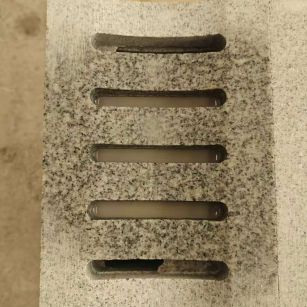 阳泉 芝麻白拉丝面花岗岩U型开槽排水槽