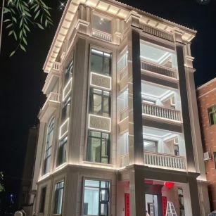 阳泉 芝麻白花岗岩别墅外墙夜间效果