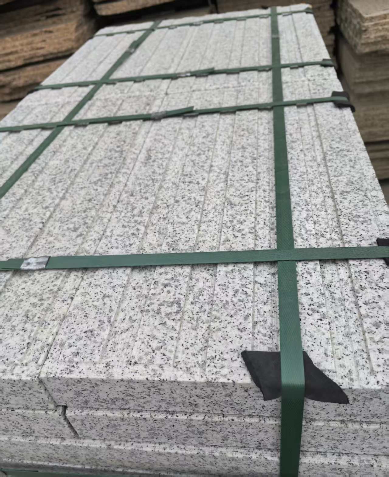 阳泉 白麻花岗岩直行盲道石，盲条，地铺石