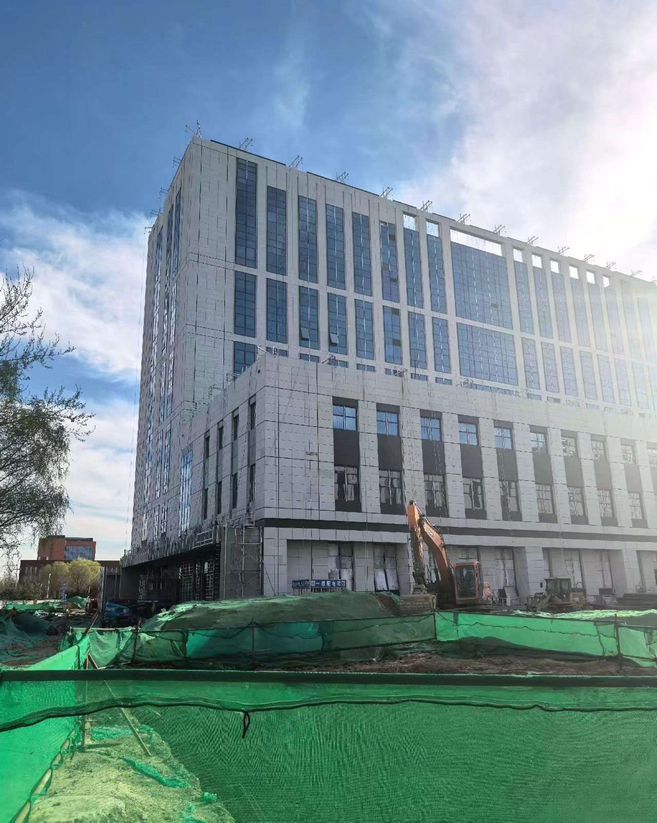 阳泉 白麻花岗岩石材外墙干挂