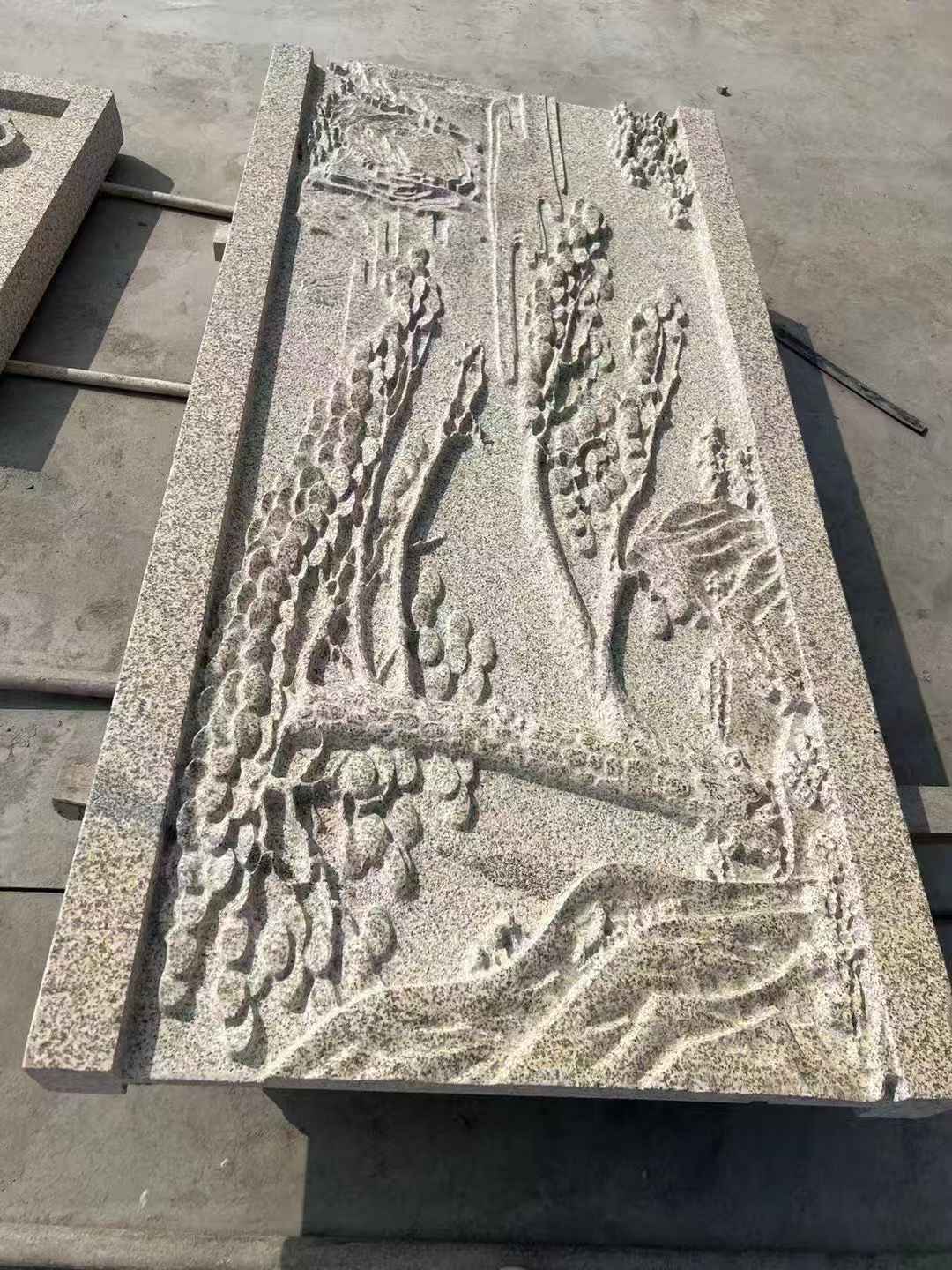 阳泉 黄金麻雕刻板浮雕迎客松