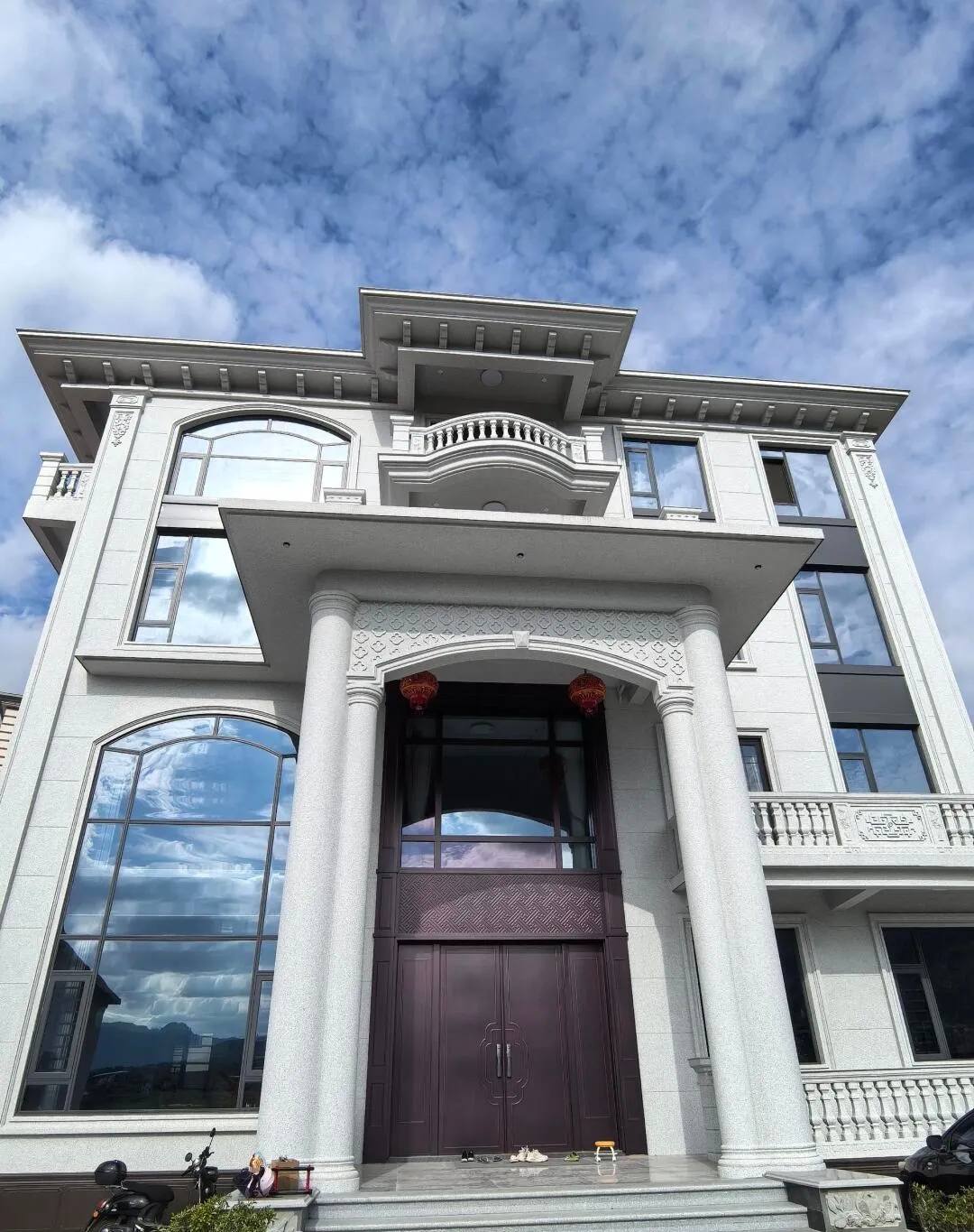 阳泉白麻别墅外墙干挂石材效果示例