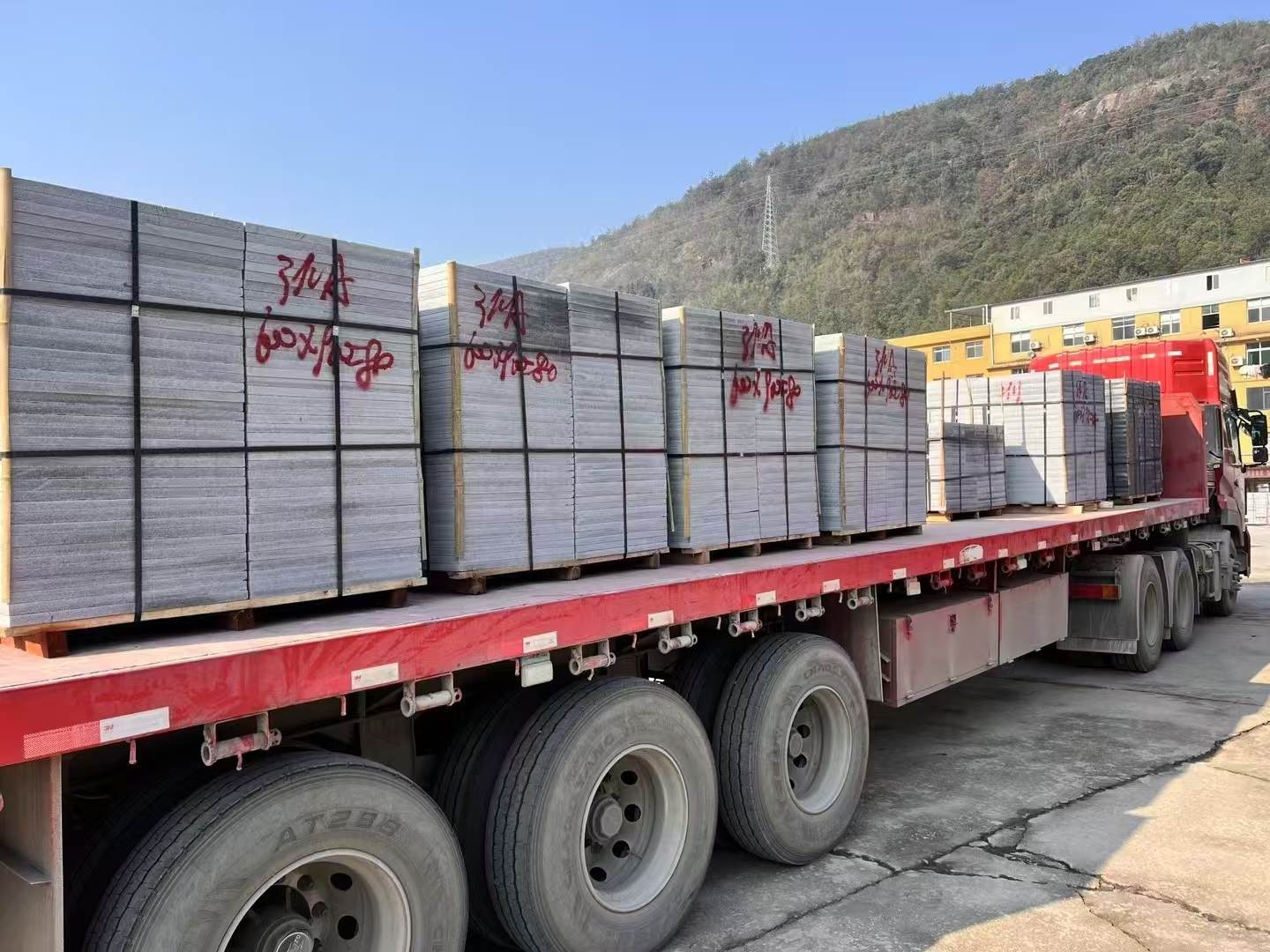 阳泉 芝麻灰地铺石出货日常