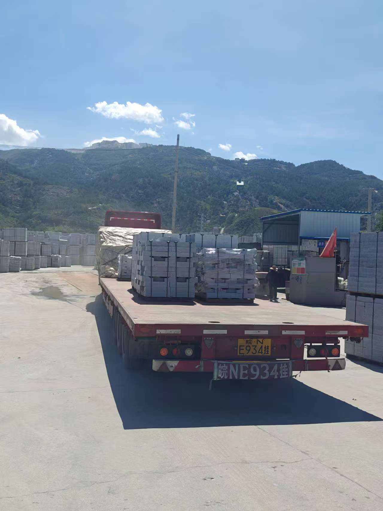 阳泉 芝麻白仿形路沿石，直形路沿石