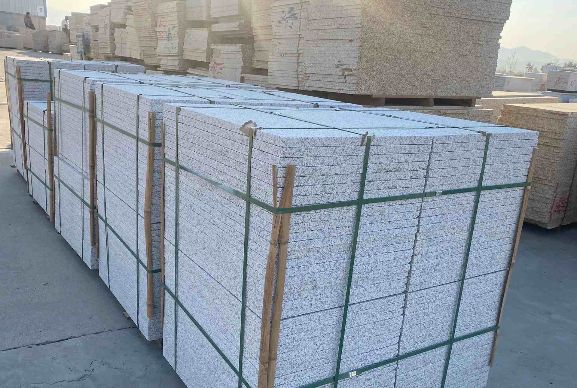 阳泉 白麻花岗岩荔枝面地铺石