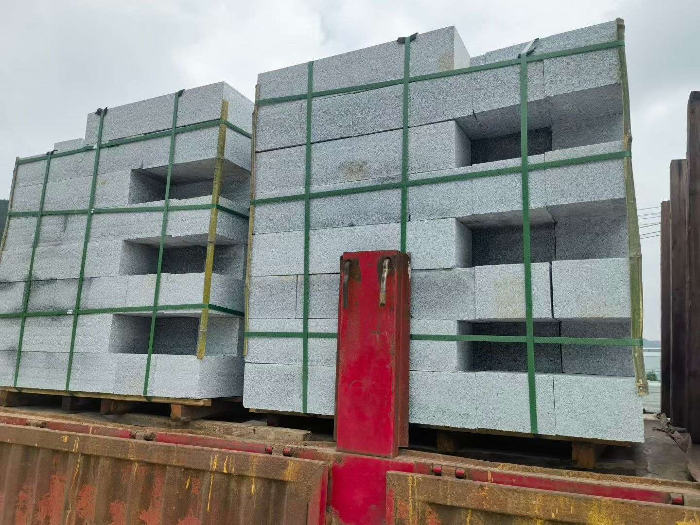 阳泉 芝麻白花岗岩路沿石，平石，路侧石，马路牙子，路缘石，立缘石，平缘石等